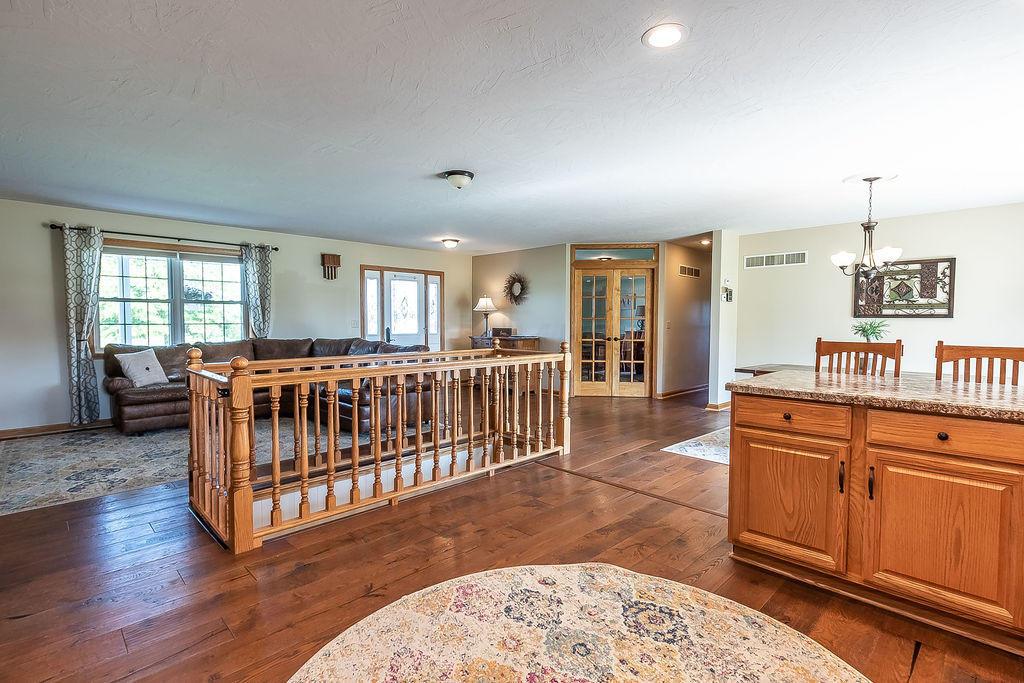 6881 Sharp Road Mount Vernon, OH 43050 - Photo 6 of 28 Gallery Image 6
