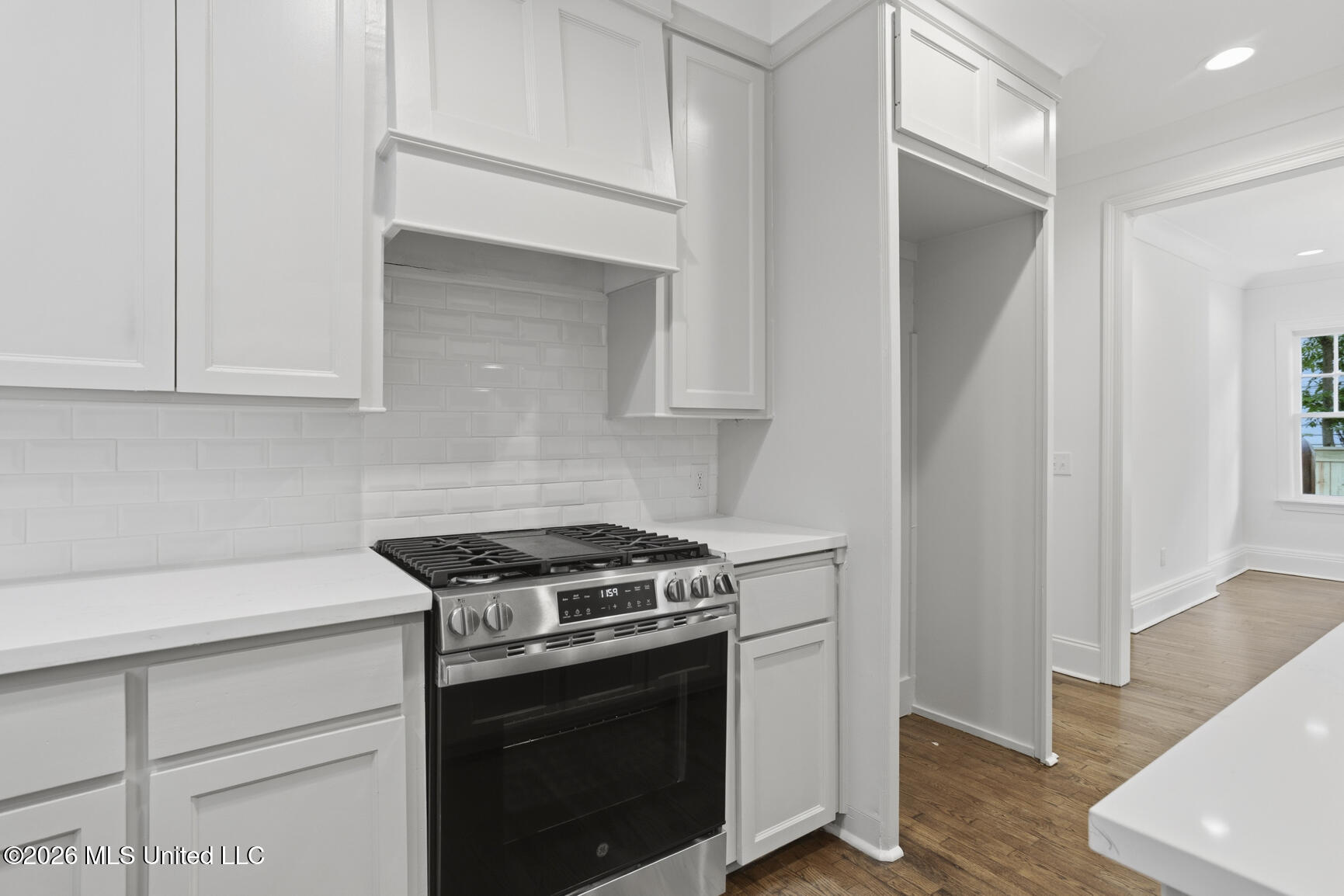 820 Fairview Street Jackson, MS 39202 - Photo 13 of 29 820 Fairview-20