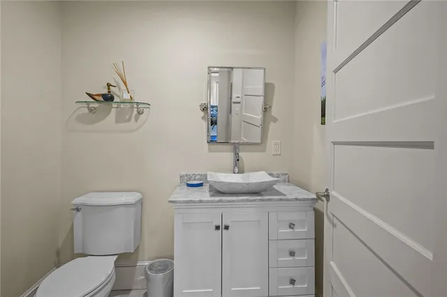 $795,000 | 423 Hope Street, Unit 1A, Bristol, RI 02809