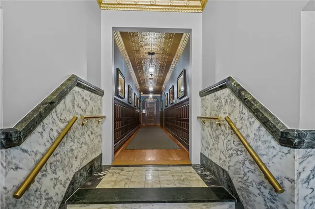 $795,000 | 423 Hope Street, Unit 1A, Bristol, RI 02809