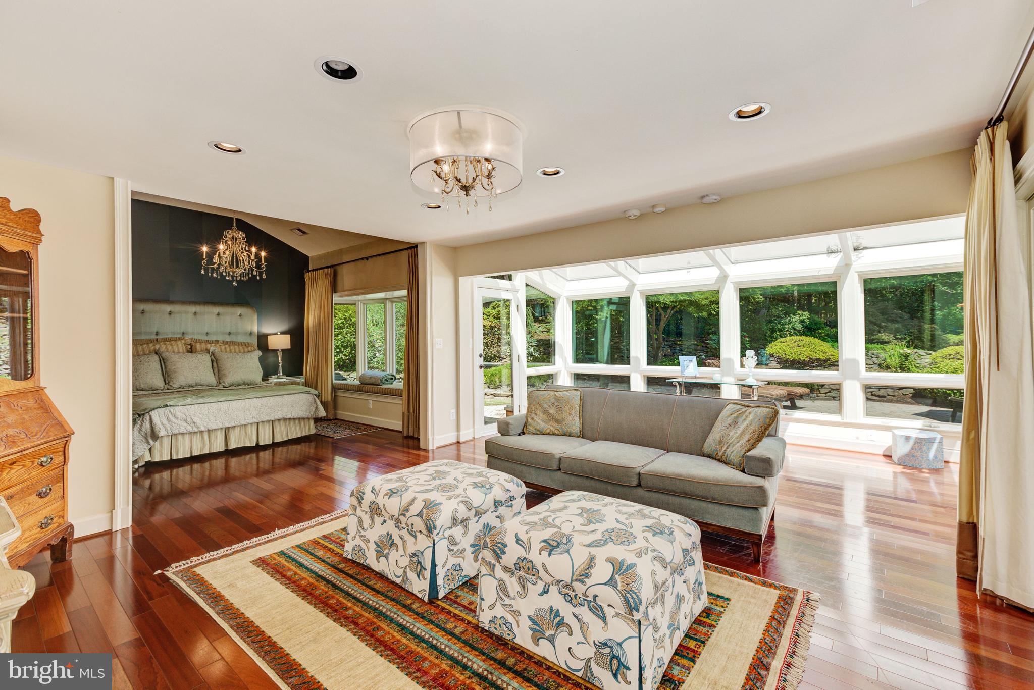 724 Clear Spring Road Great Falls, VA 22066 - Photo 28 of 57 Now this is a master suite !