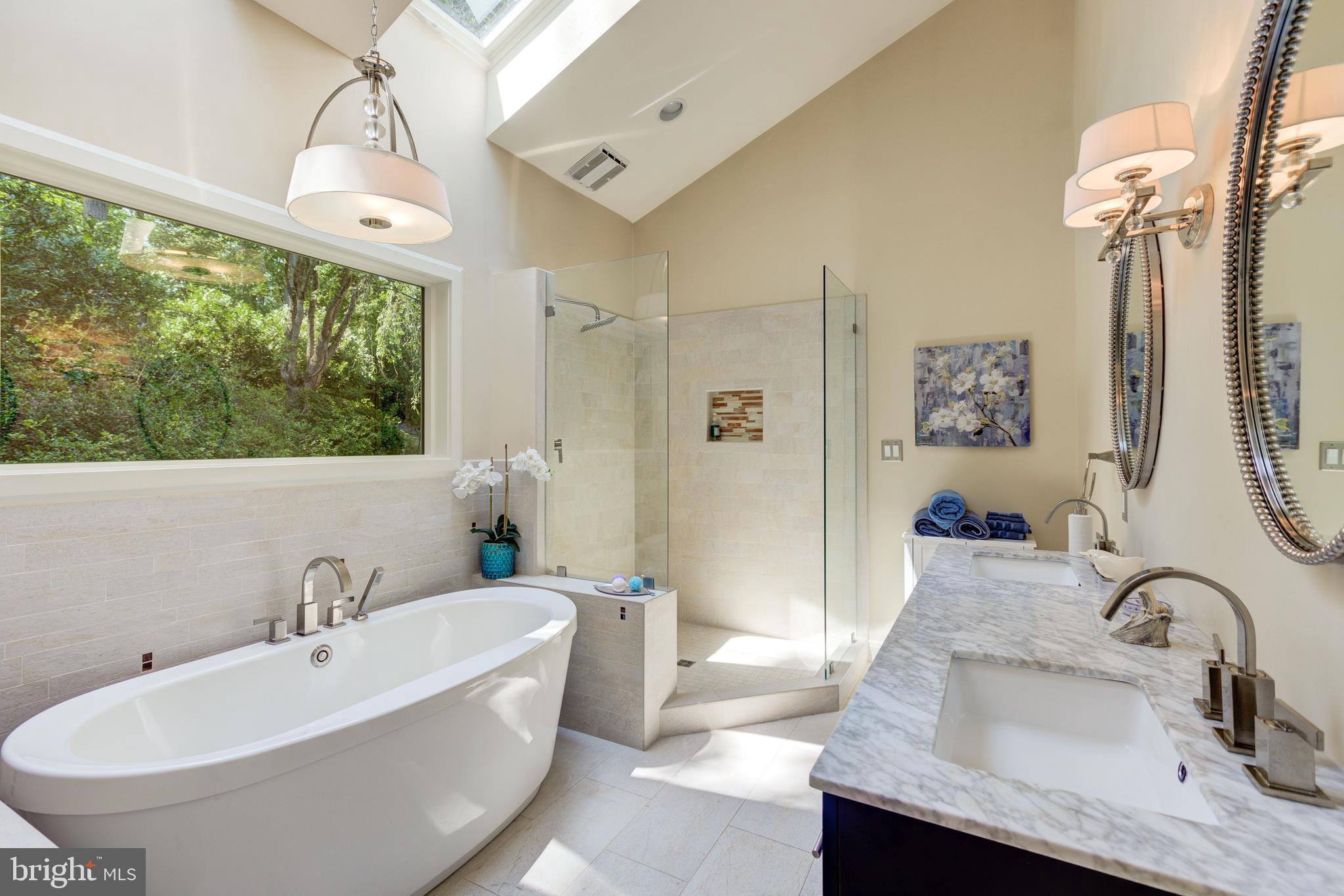 724 Clear Spring Road Great Falls, VA 22066 - Photo 36 of 57 fantastic bathroom with soaking tub