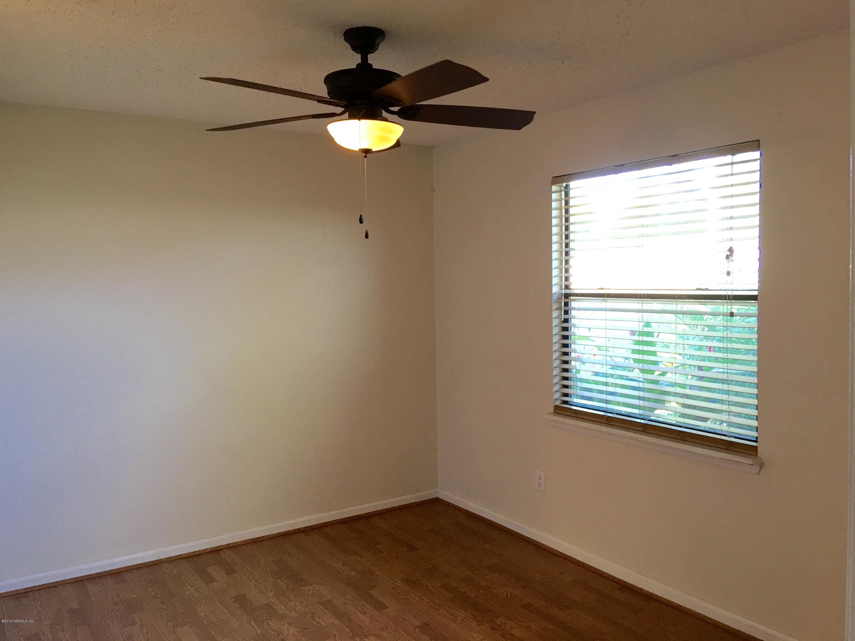 10846 Rutherford Court Jacksonville, FL 32257 - Photo 13 of 34 Dining Room