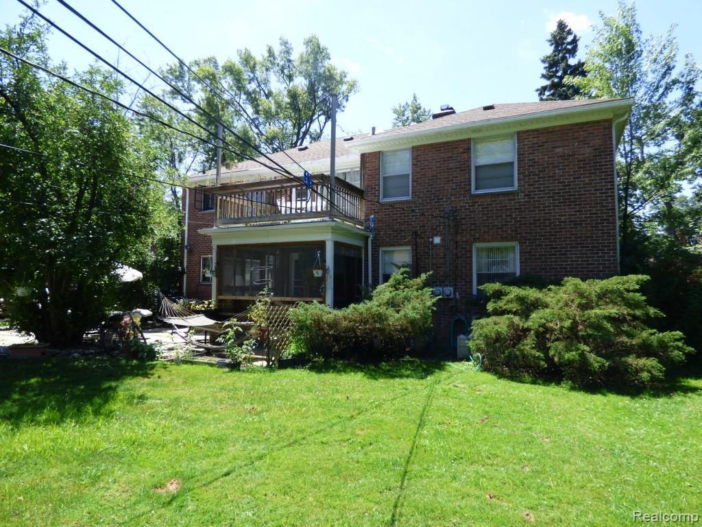784 Harcourt Road Grosse Pointe, MI 48230 - Photo 46 of 49 P1250650.jpg