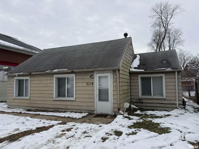 $64,900 | 3119 North Western Avenue, Peoria, IL 61604