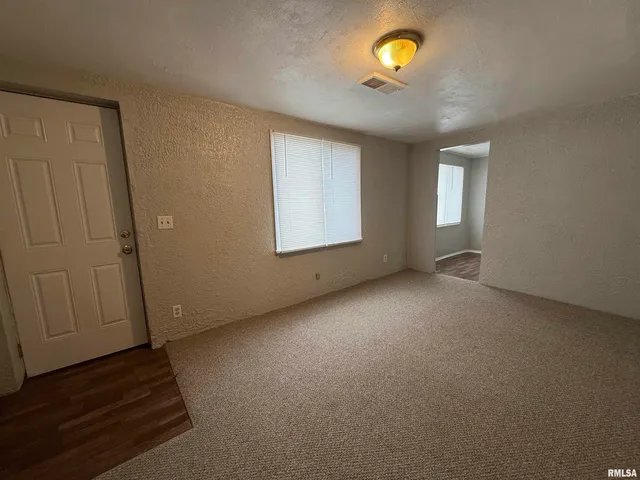 $59,900 | 3119 North Western Avenue, Peoria, IL 61604