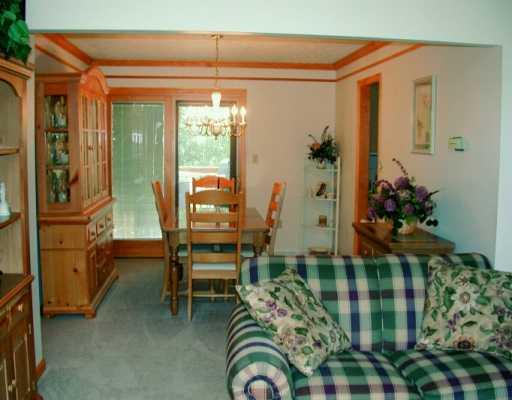 670 Haul Road Clinton, PA 15026 - Photo 4 of 8