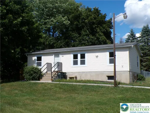 $1,950 | 7877 Gun Club Road, New Tripoli, PA 18066