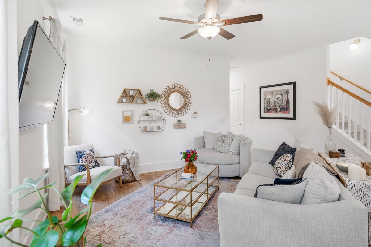 6043 Gracious Drive Franklin, TN 37064 - Photo 14 of 49 a living room with furniture and a mirror