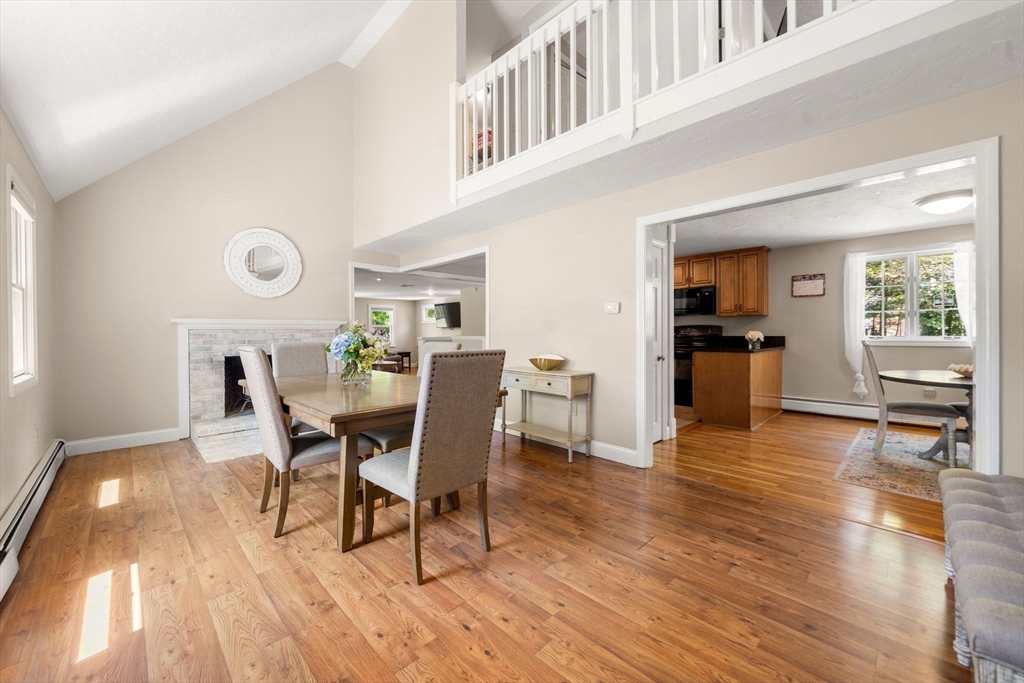 302 Ames Way Barnstable, MA 02632 - Photo 6 of 37