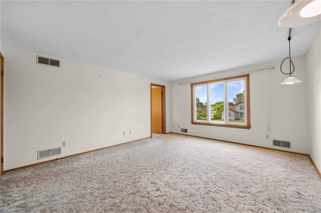 12 Forest Meadow Trail Rochester, NY 14624 - Photo 30 of 48