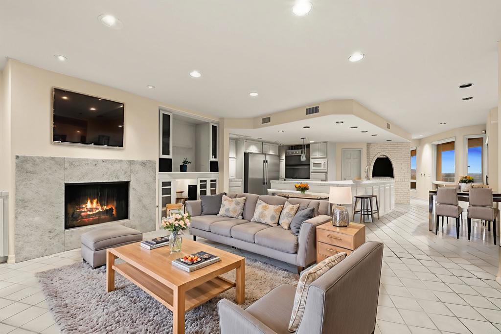 10595 Russell Road La Mesa, CA 91941 - Photo 12 of 44