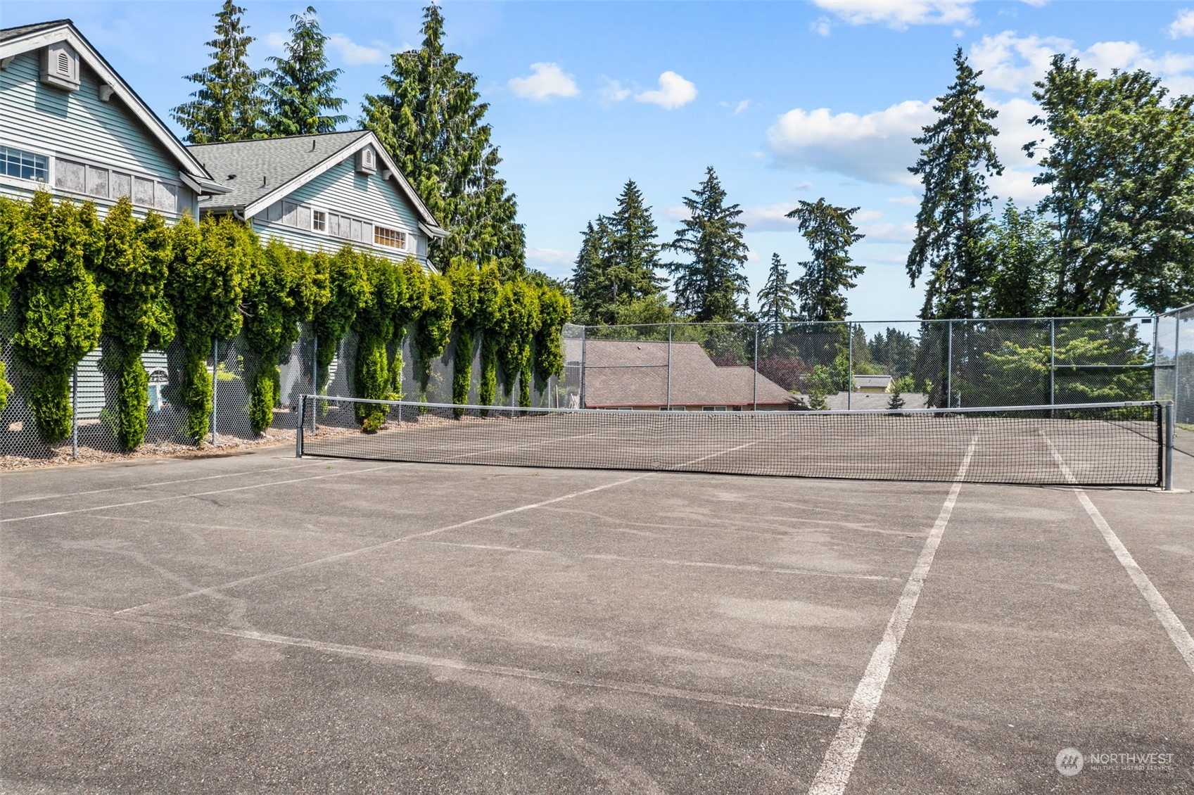22727 4th Avenue West, Unit 106 Bothell, WA 98021 - Photo 31 of 35 a view of a basket ball ground