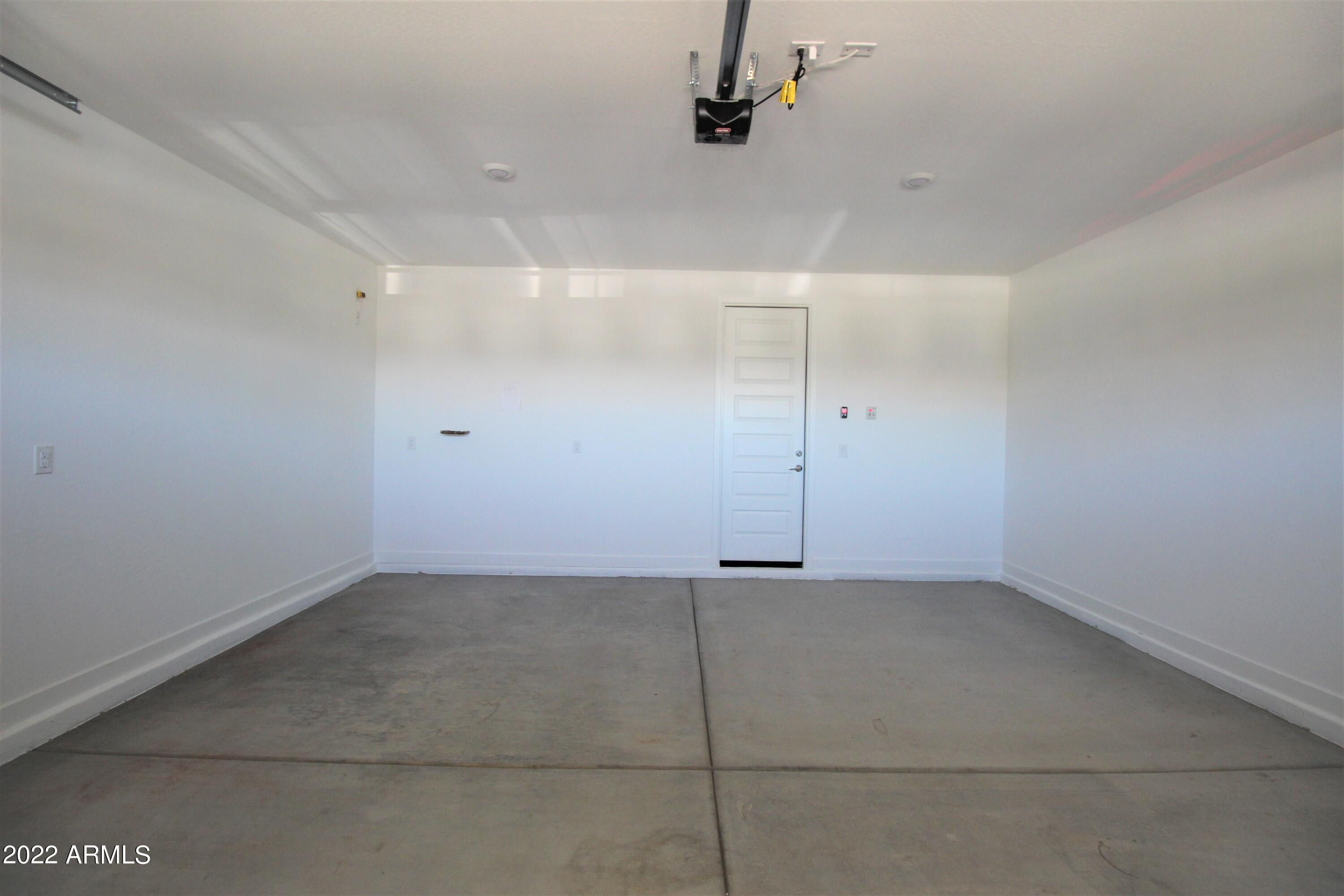 9241 West Roma Avenue Phoenix, AZ 85037 - Photo 11 of 23 Photo #11