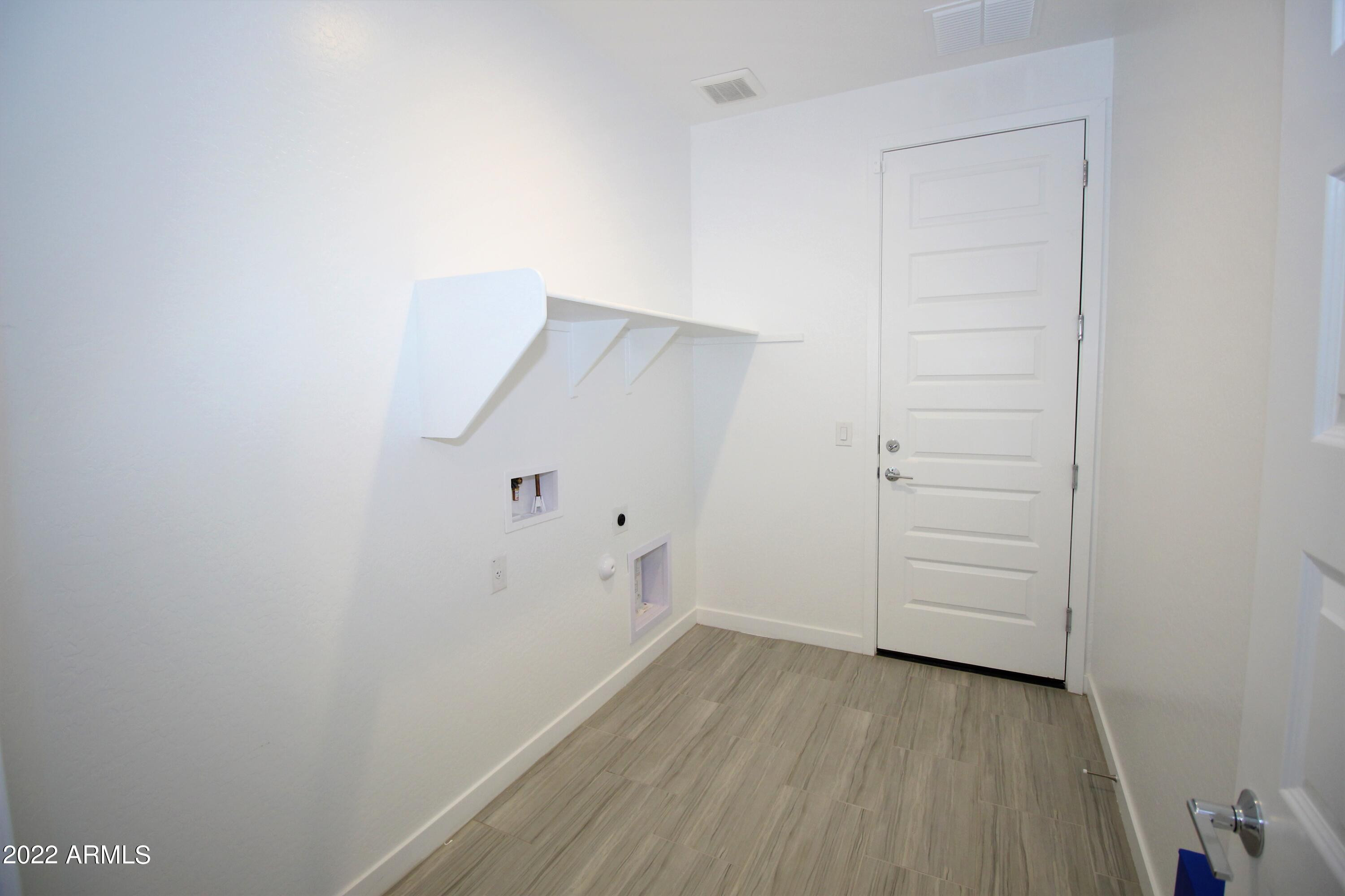 9241 West Roma Avenue Phoenix, AZ 85037 - Photo 9 of 23 Photo #9
