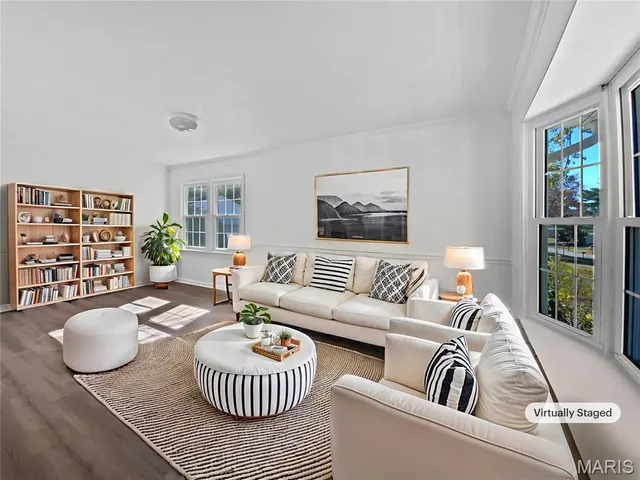 $278,000 | 120 Birchwood Drive, Ballwin, MO 63011