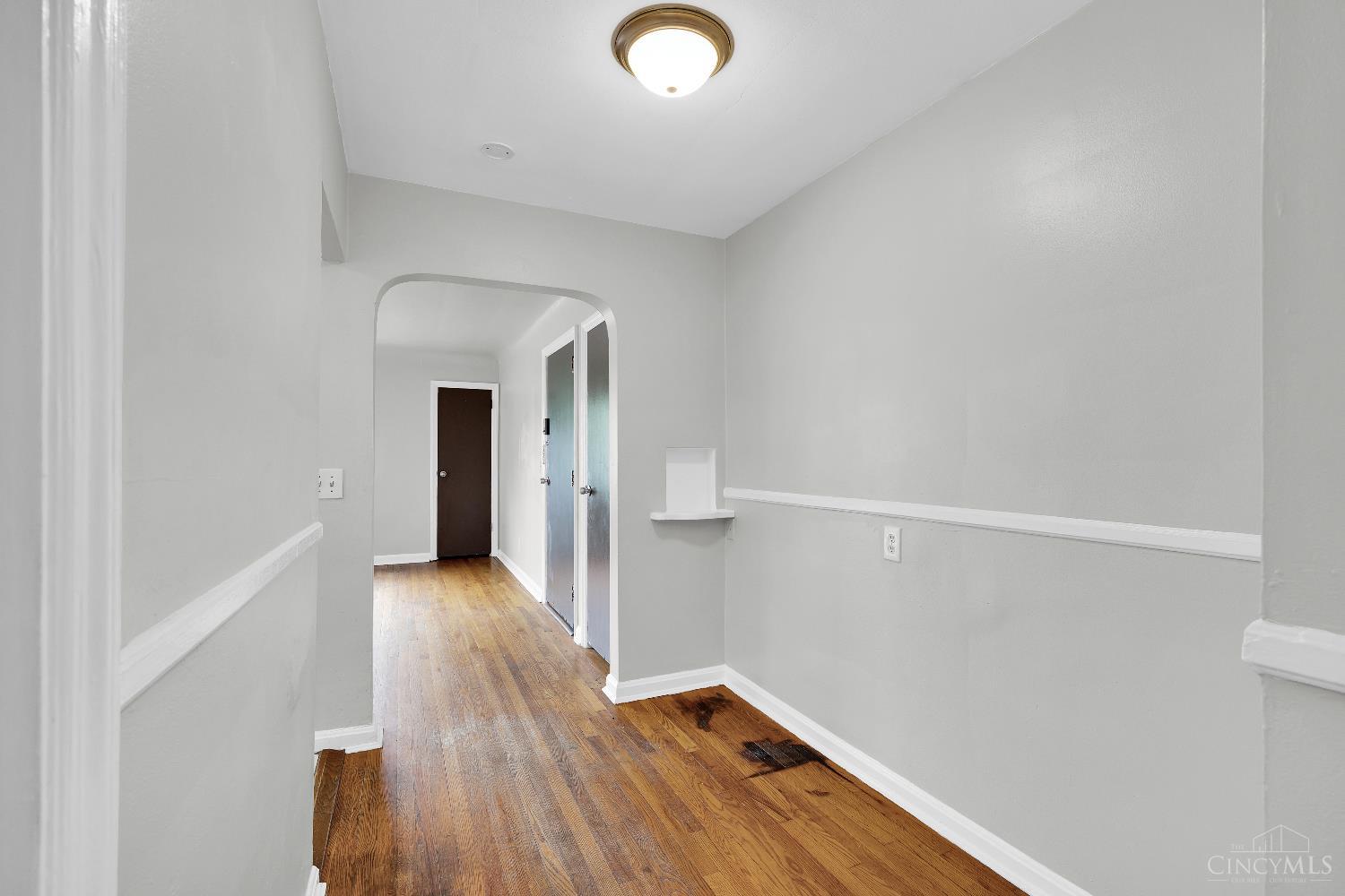 5824 Ridge Avenue Cincinnati, OH 45213 - Photo 11 of 17 Gallery Image 11