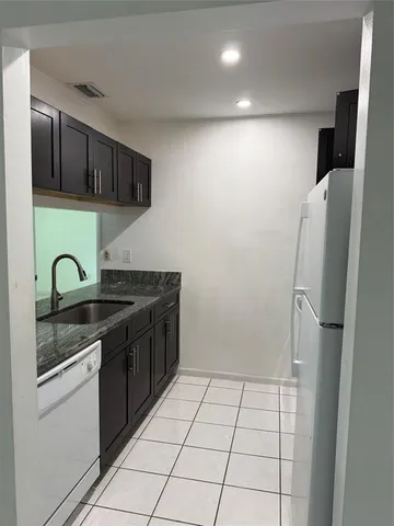 $1,850 | 6040 Shaker Wood Circle, Unit 205, Tamarac, FL 33319