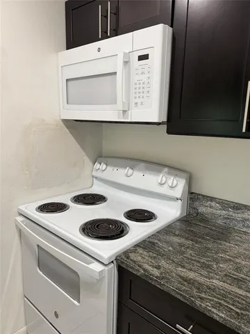 $1,850 | 6040 Shaker Wood Circle, Unit 205, Tamarac, FL 33319