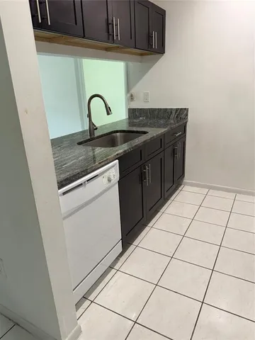 $1,850 | 6040 Shaker Wood Circle, Unit 205, Tamarac, FL 33319