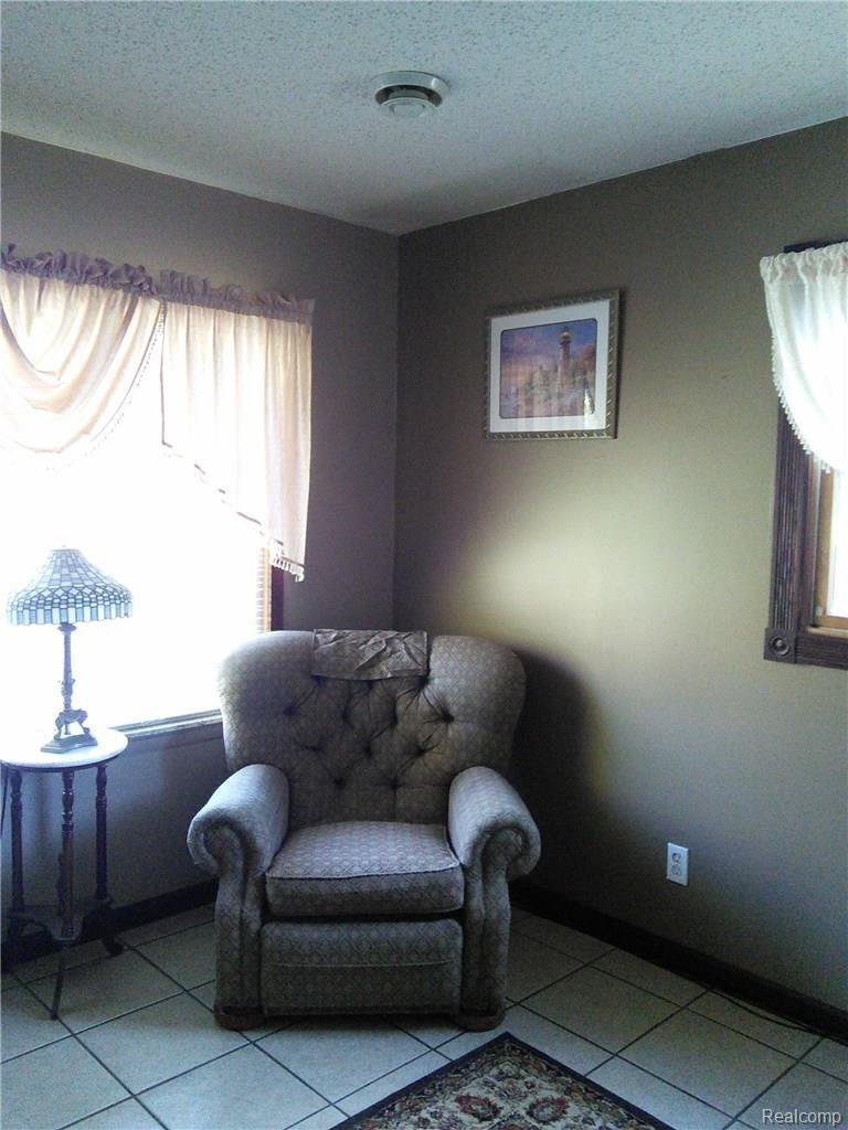 4400 Van Slyke Road Flint, MI 48507 - Photo 3 of 26 IMG_20171020_142935.jpg