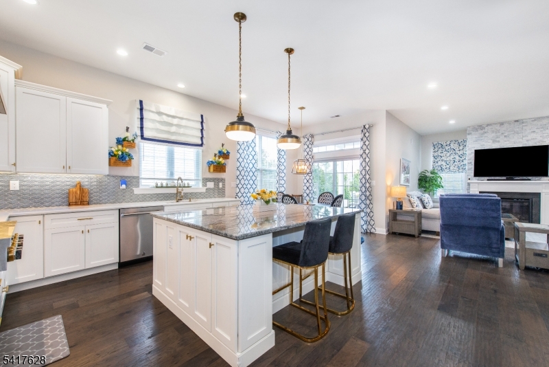 32 Gordon Way Flanders, NJ 07836 - Photo 11 of 40