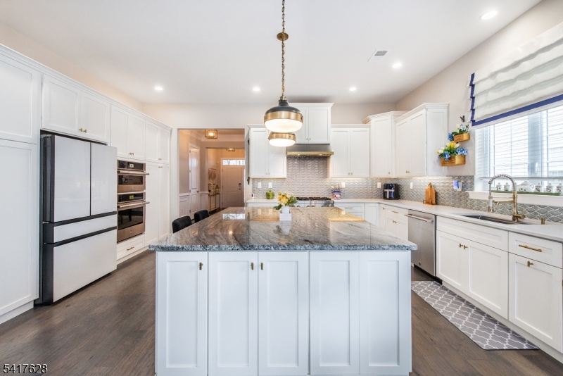 32 Gordon Way Flanders, NJ 07836 - Photo 15 of 40