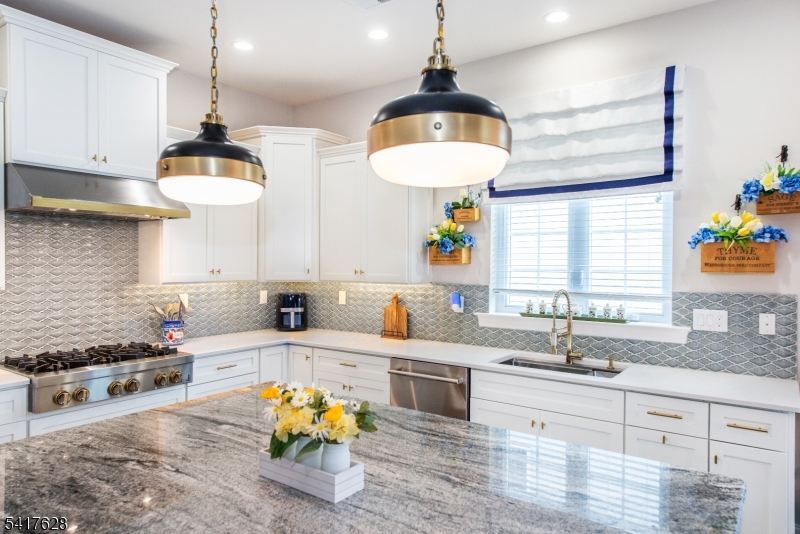 32 Gordon Way Flanders, NJ 07836 - Photo 20 of 40