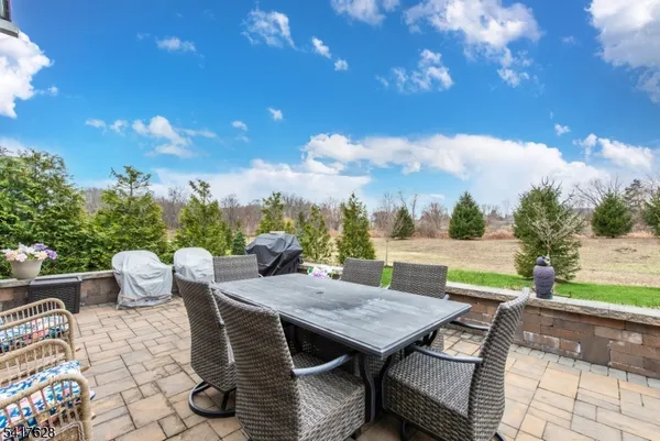 $850,000 | 32 Gordon Way, Flanders, NJ 07836