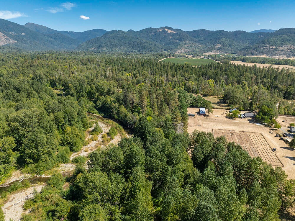 6446 Holland Loop Road Cave Junction, OR 97523 - Photo 47 of 55 47