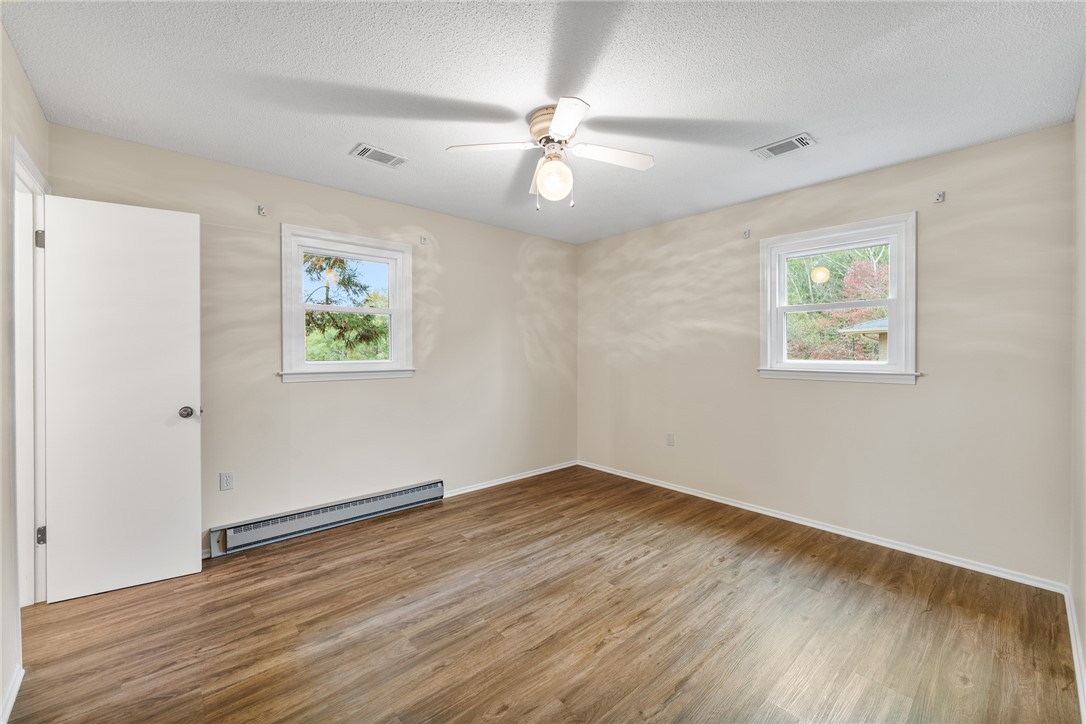 535 Fairmont Road Anderson, SC 29621 - Photo 19 of 26 Bedroom 3