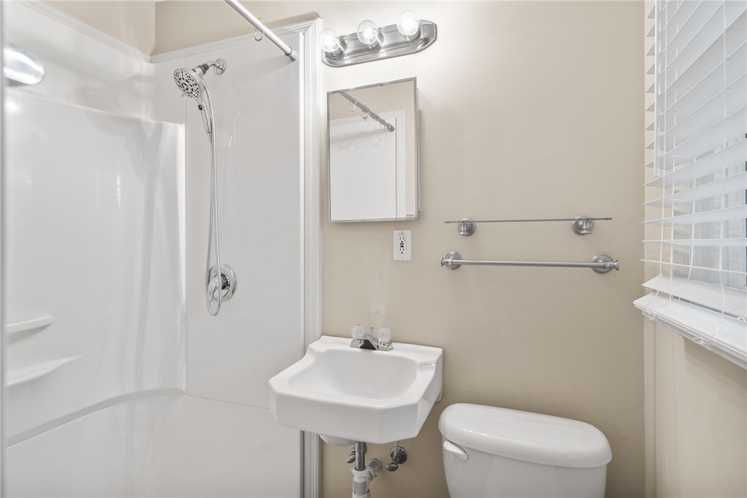 535 Fairmont Road Anderson, SC 29621 - Photo 21 of 26 Back Full bathroom