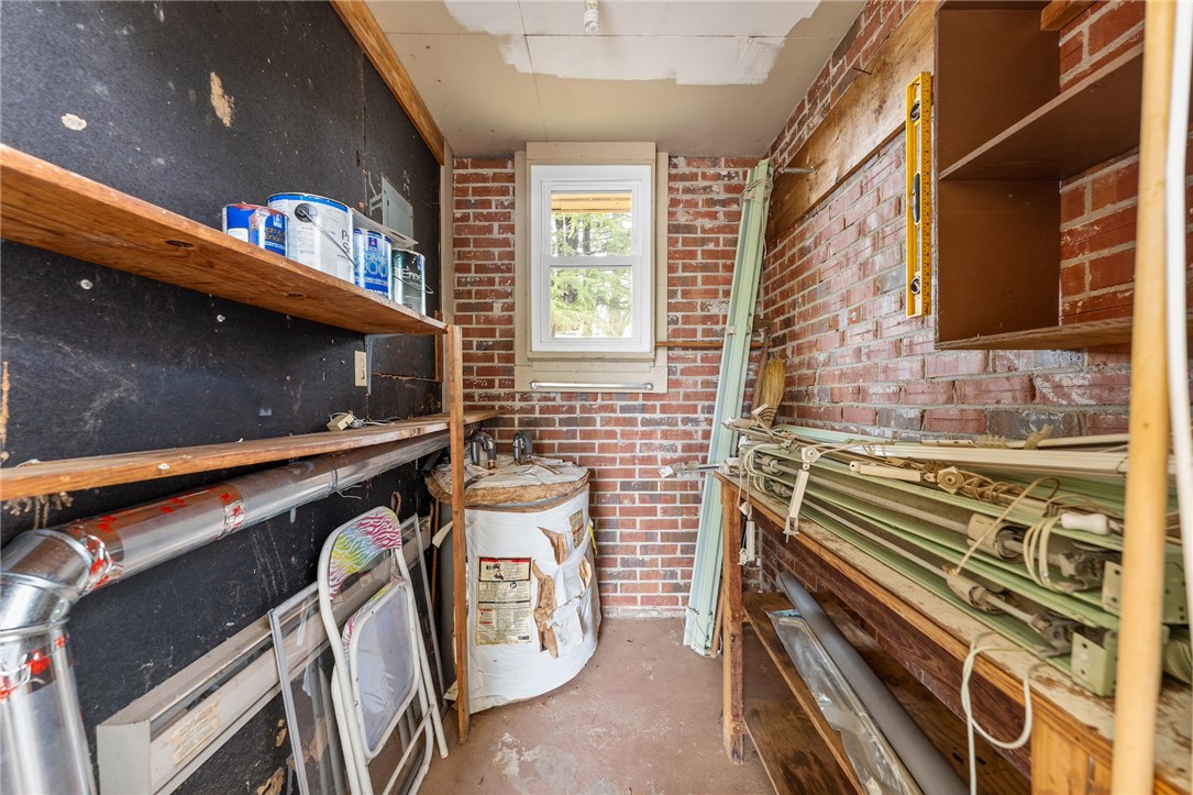 535 Fairmont Road Anderson, SC 29621 - Photo 22 of 26 Carport work shop or closet