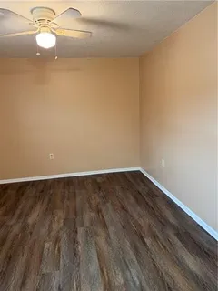 $850 | 120 Houma Boulevard, Unit 2, Metairie, LA 70001