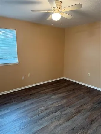 $850 | 120 Houma Boulevard, Unit 2, Metairie, LA 70001