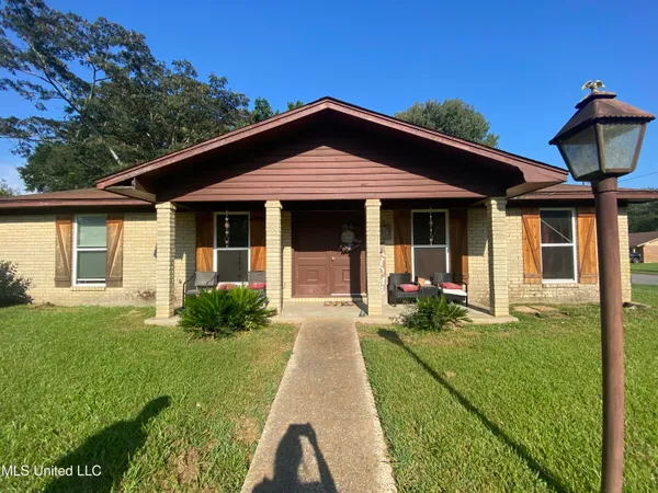 $110,000 | 116 Oak Hill Drive, Natchez, MS 39120