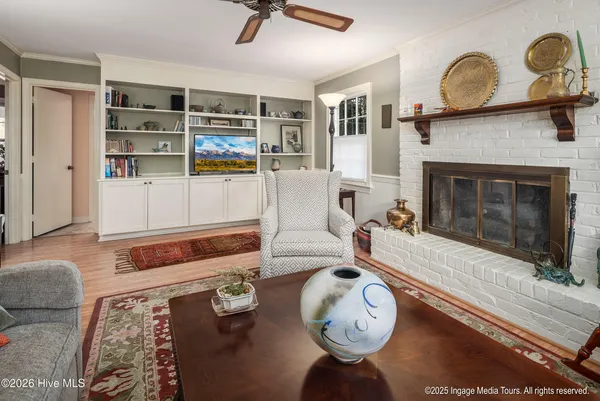 $299,900 | 200 Fox Hvn Drive, Greenville, NC 27858