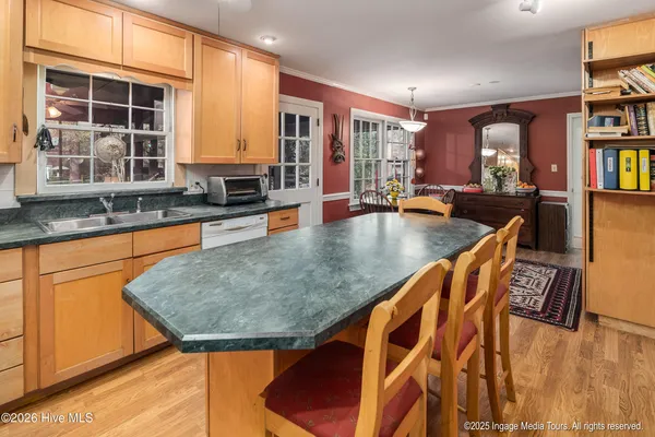 $299,900 | 200 Fox Hvn Drive, Greenville, NC 27858