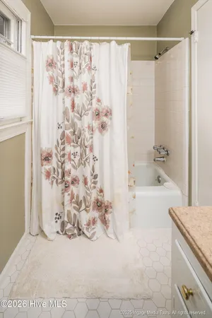 $299,900 | 200 Fox Hvn Drive, Greenville, NC 27858