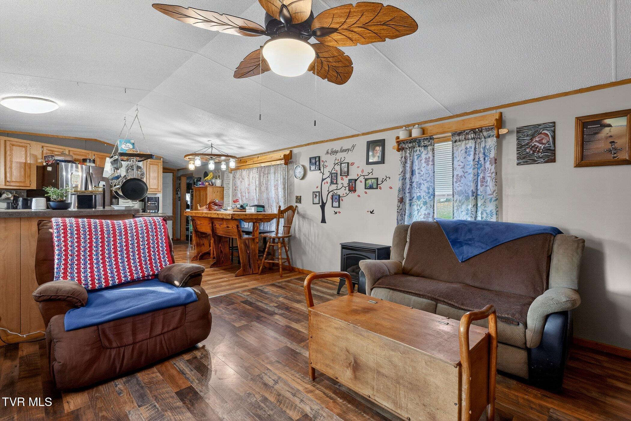 393 Meadow Creek Road Bristol, TN 37620 - Photo 5 of 41 393-Meadow-Creek-Rd-WindowStill-Real-Est