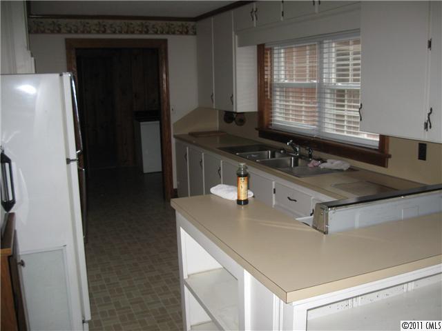 1462 East Albemarle Road Midland, NC 28107 - Photo 2 of 5