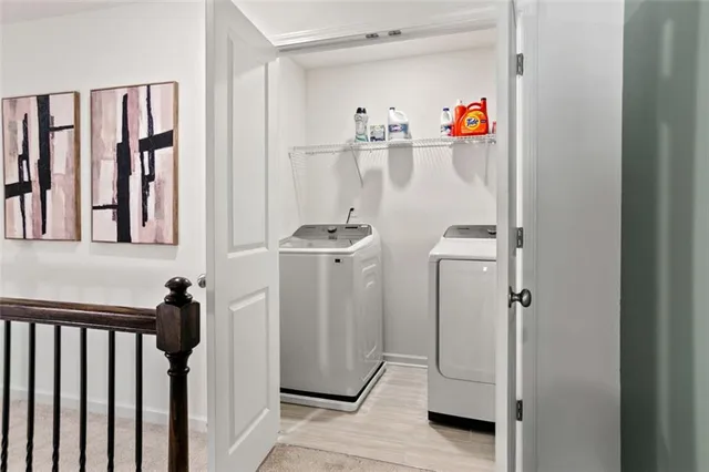 a picture of a bench in room