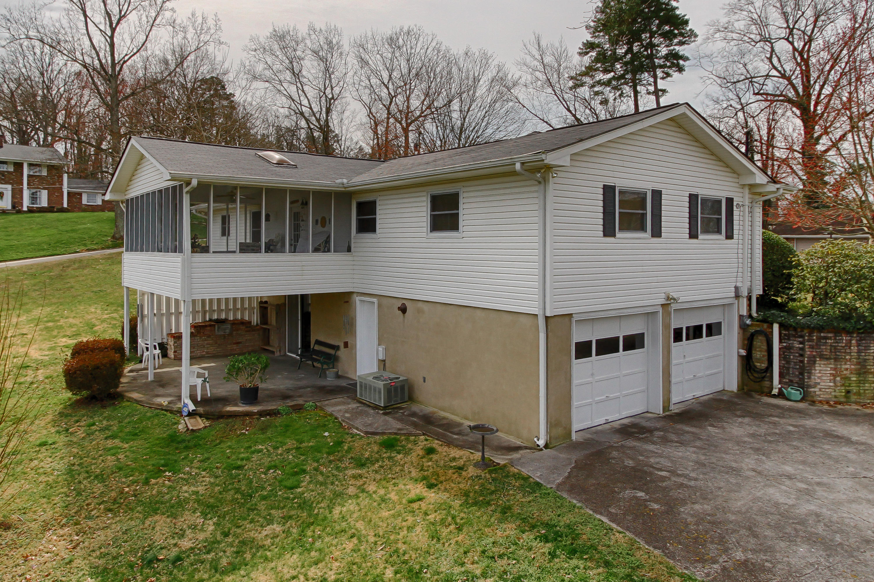3700 Frostwood Road Knoxville, TN 37921 - Photo 3 of 23 Basement Ranch