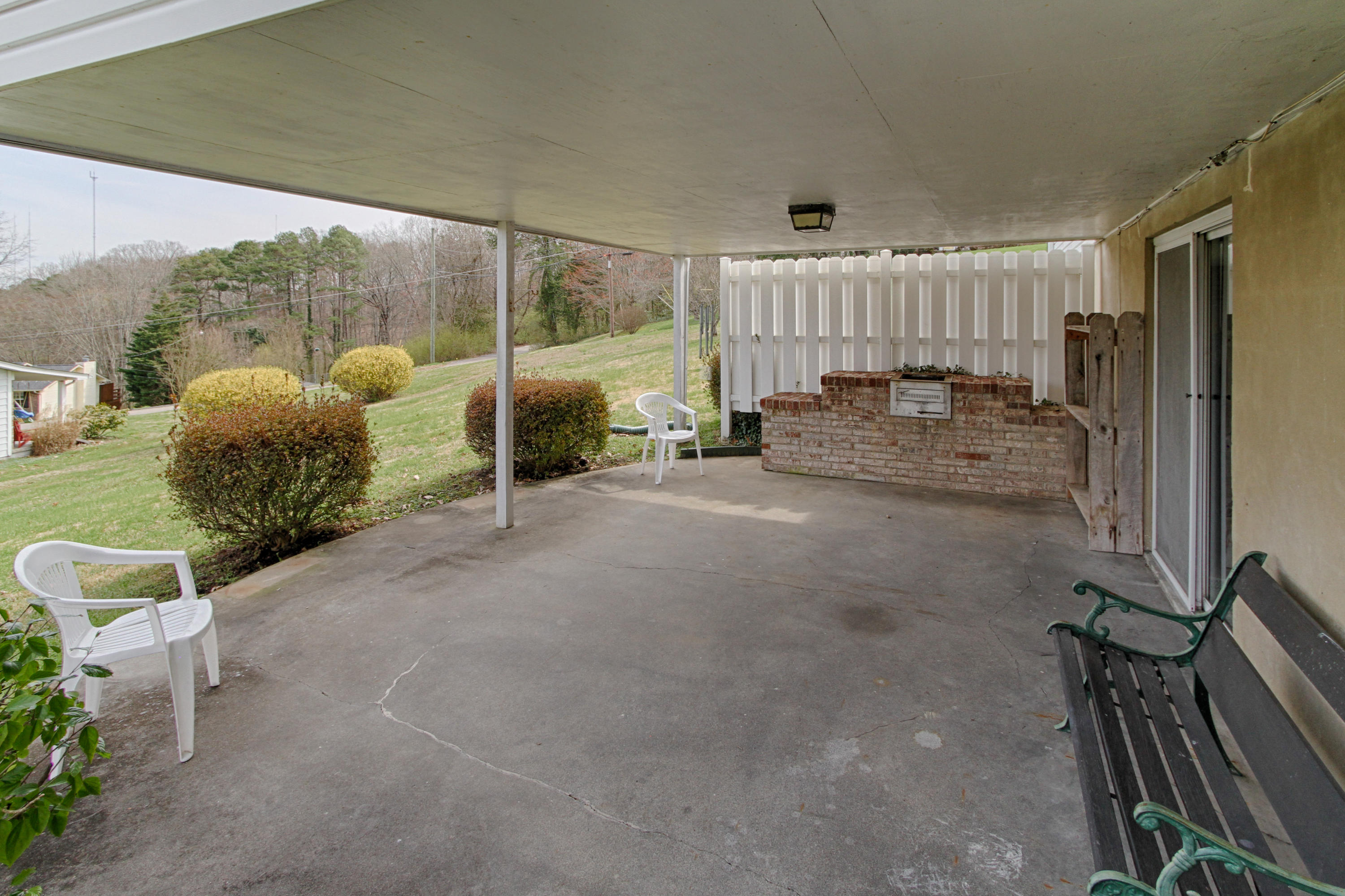 3700 Frostwood Road Knoxville, TN 37921 - Photo 21 of 23 Covered Patio