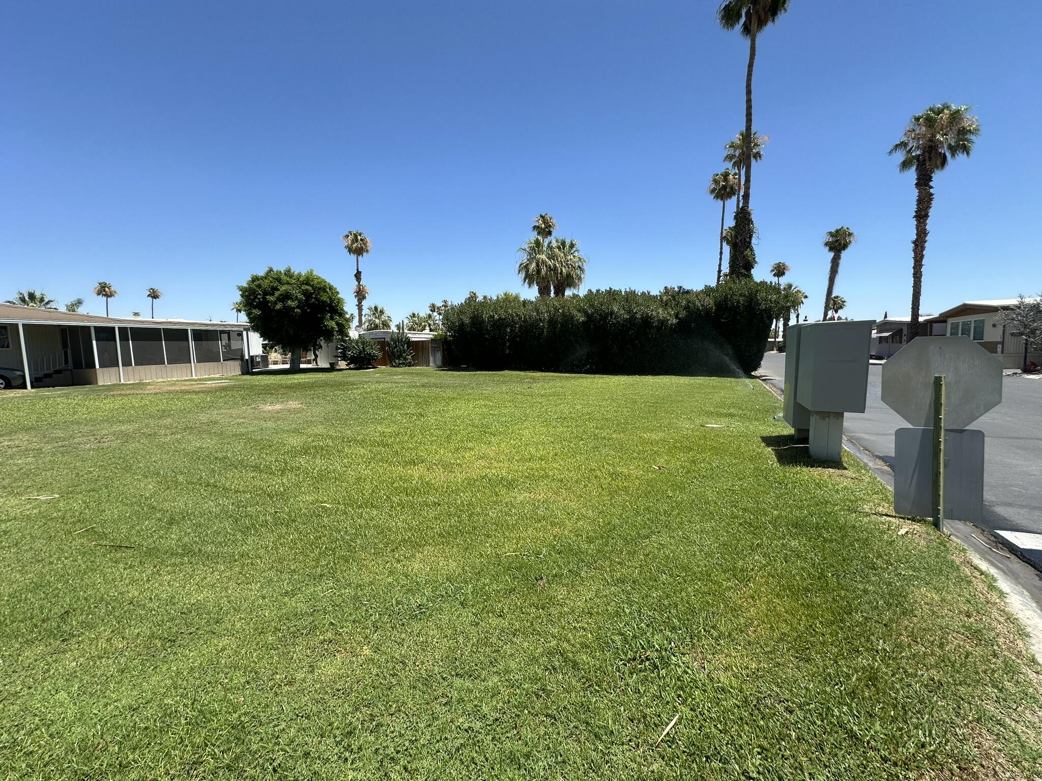 51555 Monroe Street, Unit 24 Indio, CA 92201 - Photo 12 of 16 IMG_3178