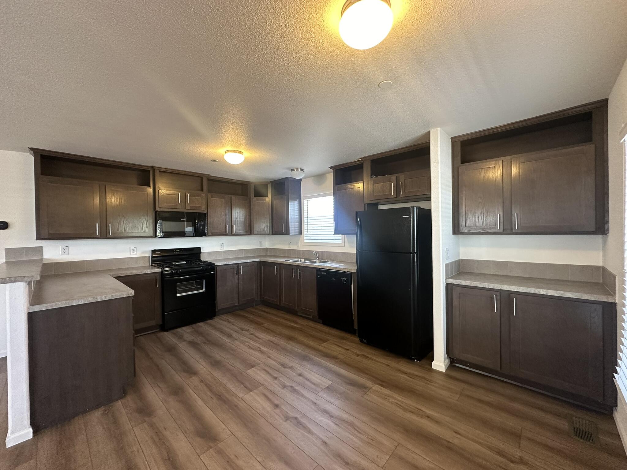 51555 Monroe Street, Unit 24 Indio, CA 92201 - Photo 4 of 16 IMG_3172