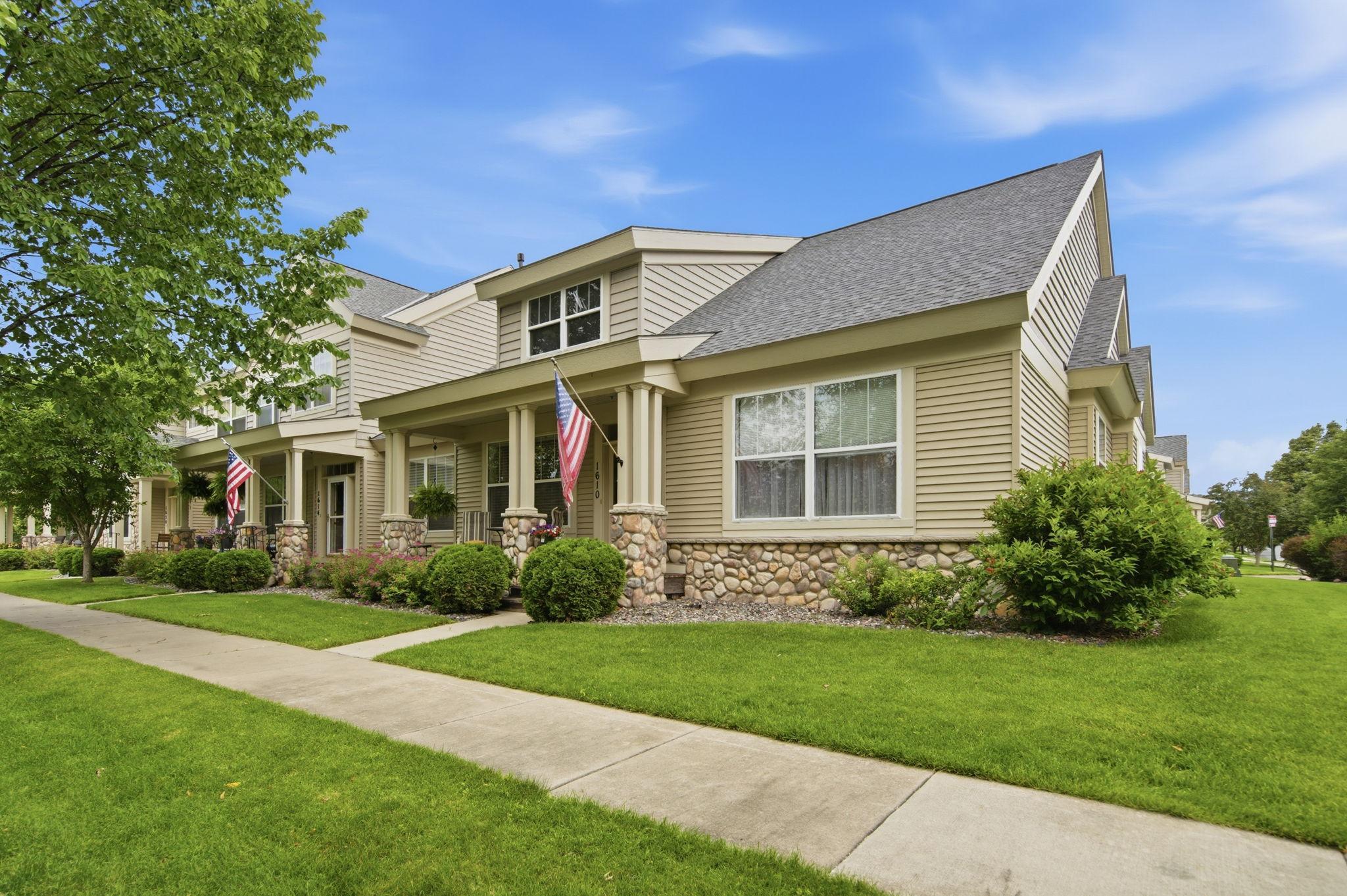 1610 Rivers Pointe Court Anoka, MN 55303 - Photo 2 of 33