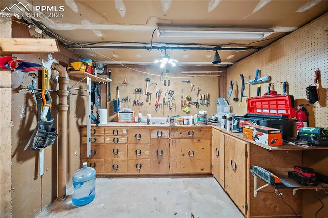 a picture of a floor plan