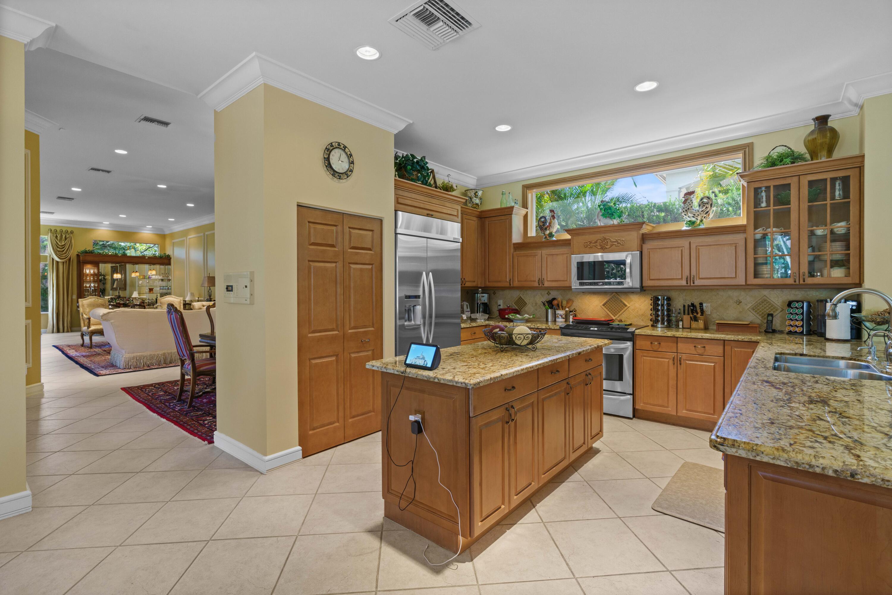 325 Eagle Drive Jupiter, FL 33477 - Photo 12 of 46 _MLP3267