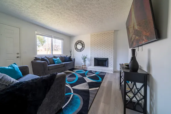 $1,900 | 3902 Drakes Branch Road, Nashville, TN 37218